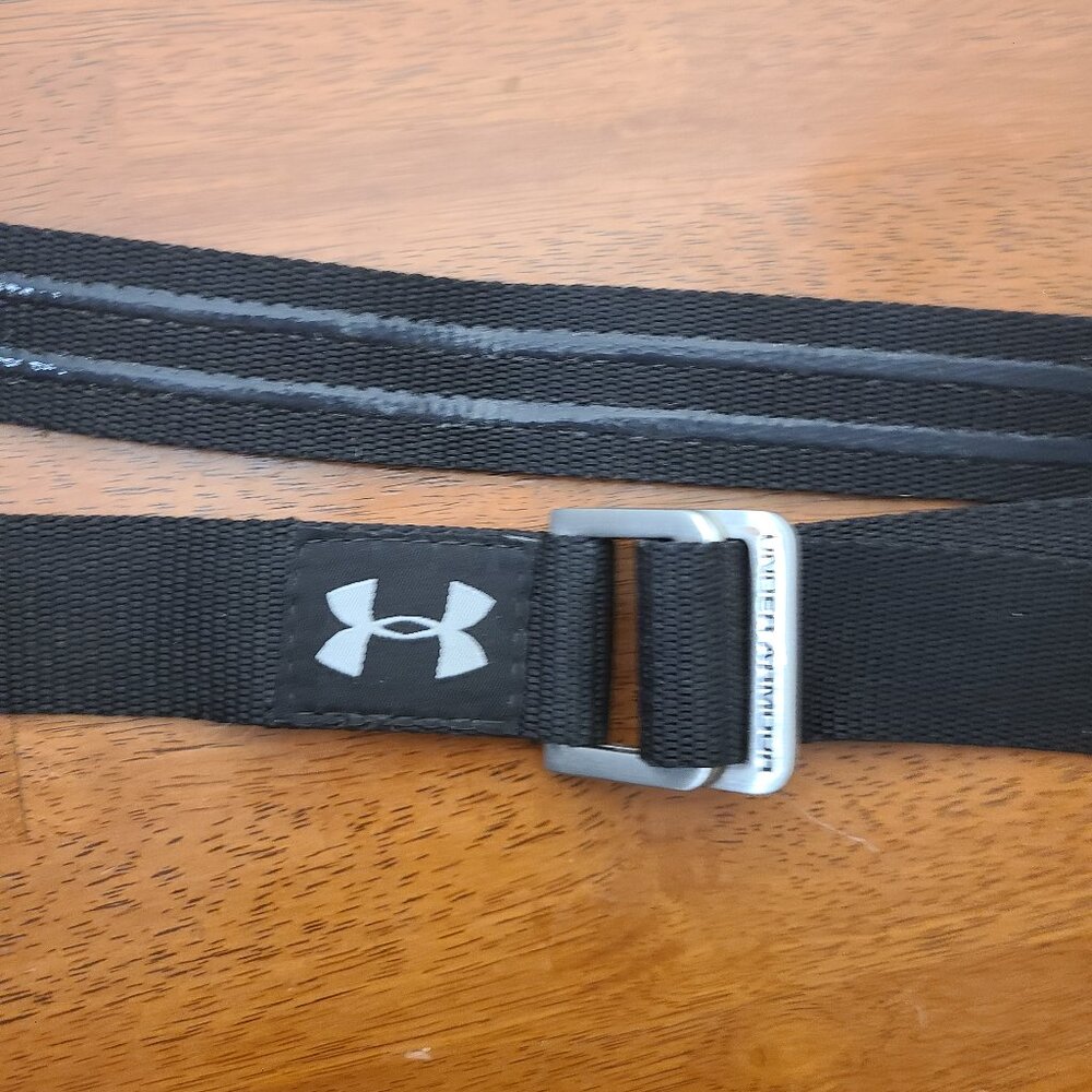 Under armor belt, black, durable nylon with rubberized grip surface size medium